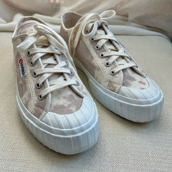 Superga 2750 Tie Dye Low Top Platform Sneaker Tennis Shoe | White, Grey | W 8 - Picture 8 of 16